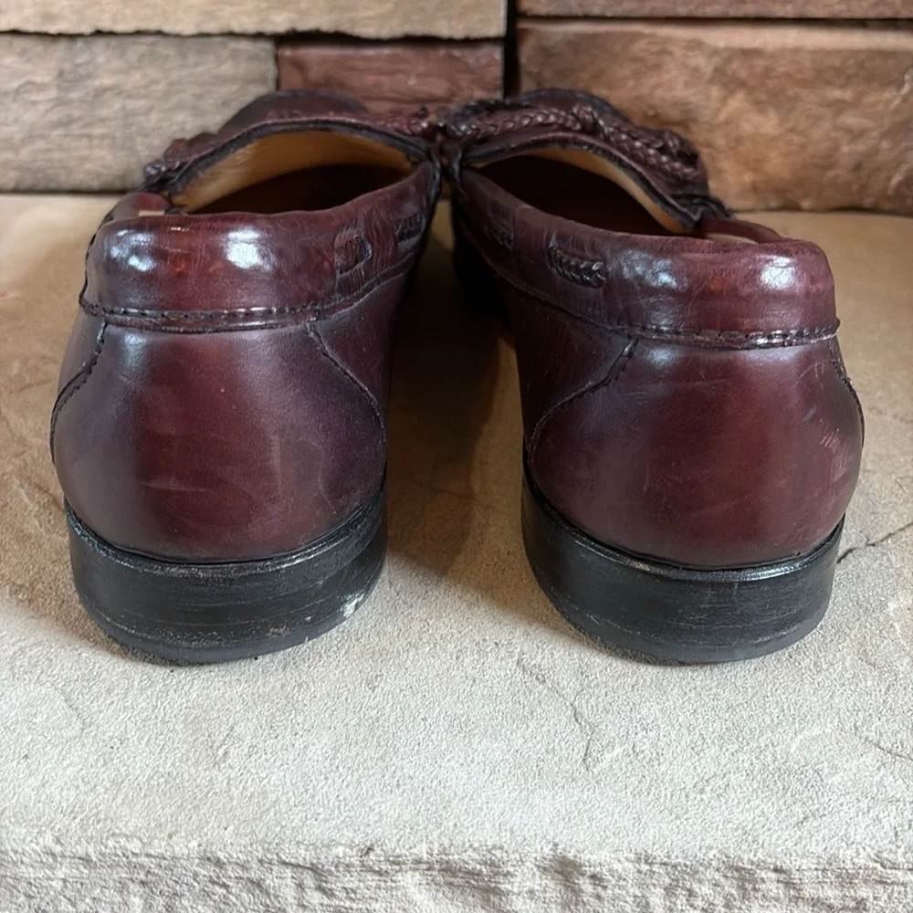 Allen Edmonds sz 10 brown leather loafers with tassels